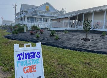 north-carolina/outer-banks/bar/tina-s-poolside-cafe