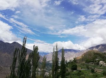pakistan/hunza-valley/bar/hunza-holiday-inn