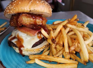 new-hampshire/franconia-notch-state-park/bar/boo-s-burgers