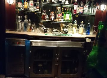 egypt/cairo/zamalek/bar/the-cairo-cellar