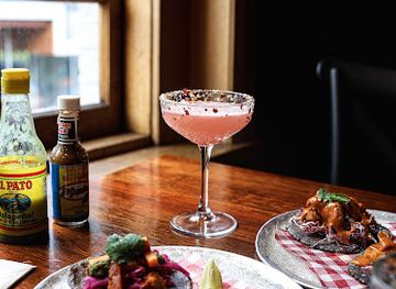 australia/tasmania/bar/grinners-dive-bar