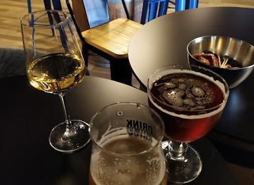 france/centre-val-de-loire/bar/v-and-b-baule