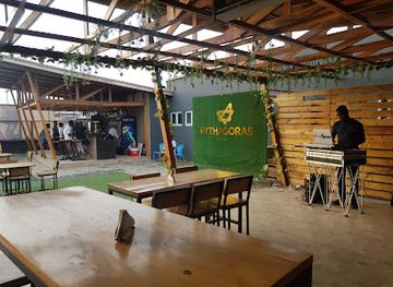 nigeria/iita-forest-reserve/bar/pythagoras-grill-and-bar