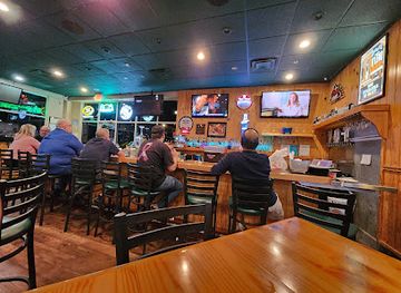 florida/santa-fe-river/bar/gator-s-dockside-lake-city