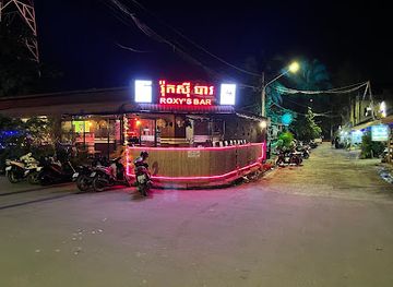 cambodia/kampot-province/bar/roxy-s-bar