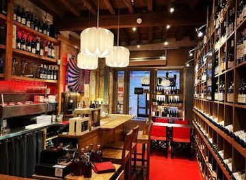 france/avignon/palais-des-papes/bar/tapis-rouge