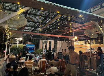 israel/galilee/bar/pub-hatoren