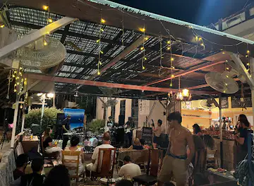 Pub HaToren פאב התורן