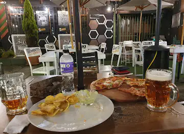 Zmus Bar