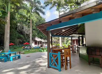 Green Monkey Bar & Grill