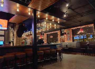 michigan/grand-rapids/downtown-grand-rapids/bar/grand-woods-lounge