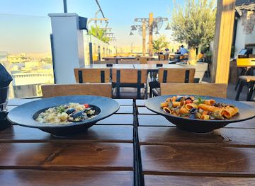 jordan/eastern-desert/bar/district-urban-rooftop
