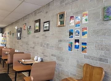 michigan/warren-dunes-state-park/bar/molly-s-beach-walk