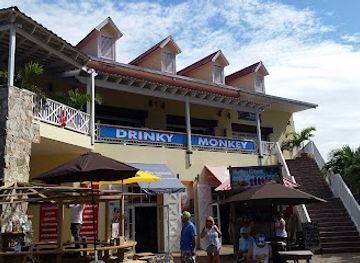 honduras/bay-islands/bar/drinky-monkey