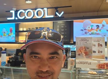 indonesia/jakarta/west-jakarta/bar/pitstop-bar-lounge