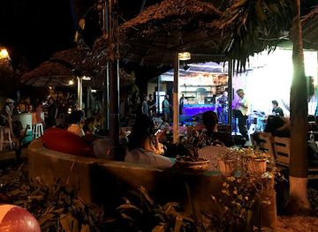 vietnam/da-nang/ngu-hanh-son-district/bar/heavenbar