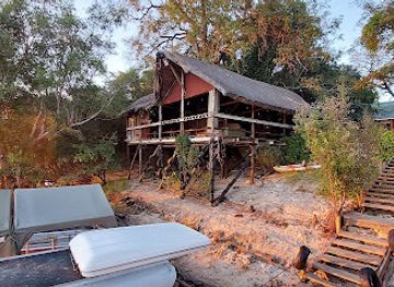 angola/zambezi-basin/bar/caprivi-houseboat-safari-lodge