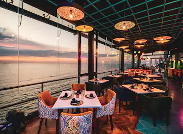 La Vista Rooftop Bar