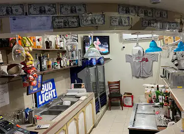 Lefty’s Bar