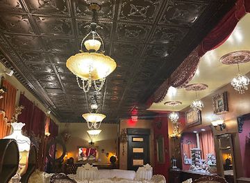 illinois/driftless-area/bar/bourbon-n-brass-speakeasy