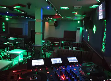 LAS SAISON VIP