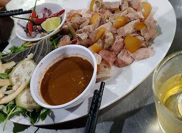 vietnam/hue/phu-huong/bar/be-thui-phu-quy