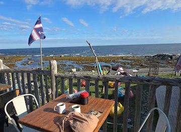 canada/gaspe-peninsula/bar/auberge-festive-sea-shack-et-tiki-bar
