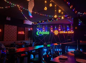 myanmar-burma/yangon/sanchaung/bar/bliss-bar