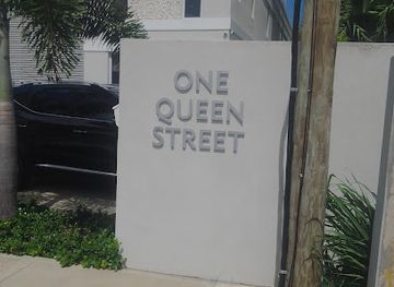 barbados/speightstown/bar/queen-s-ice-cream-parlor