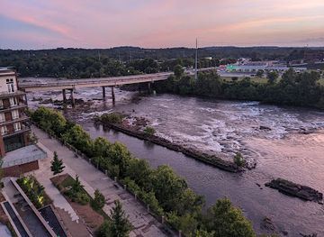 alabama/chattahoochee-river/bar/eighteen85-rooftop-bar-kitchen