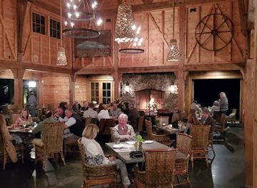 south-carolina/lake-jocassee/bar/canyon-kitchen