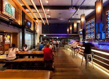 australia/great-barrier-reef/bar/rattle-n-hum-cairns