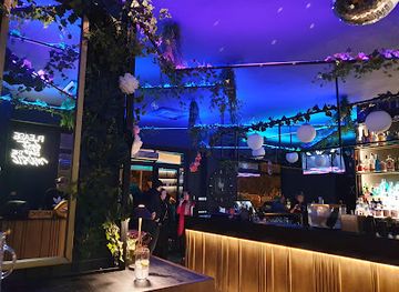 italy/bari/bar/mood-enjoy-different