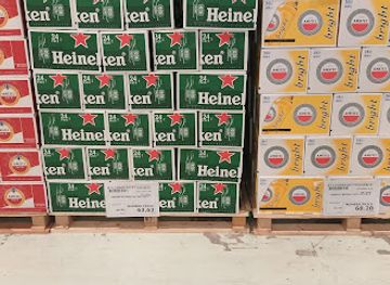 curacao/willemstad/punda/bar/the-tiki-tok-youssef-a-k-a-youssef-el-khabbaz