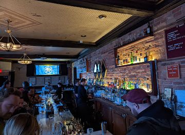 michigan/detroit/new-center/bar/kiesling