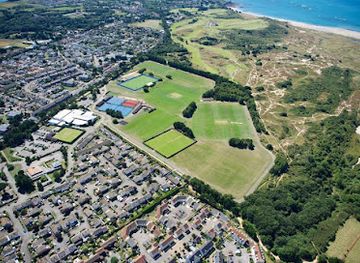 jersey/le-hocq-tower/bar/the-hockey-clubhouse-bar-eatery