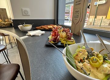 france/lourdes/bar/le-sain-d-esprit