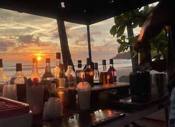 costa-rica/manuel-antonio-national-park/bar/cocos