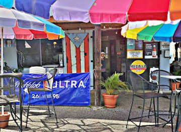 puerto-rico/la-cordillera-central/bar/la-piedra-loca