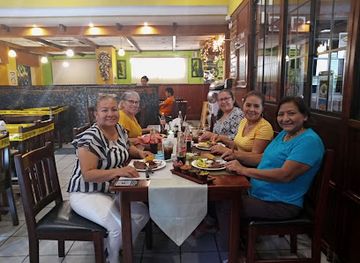 el-salvador/san-miguel/bar/restaurante-la-pradera-js