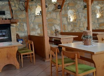 austria/seewinkel/bar/otmar-gruber-buschenschank