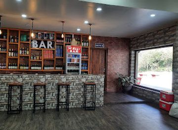 bhutan/chhukha/bar/highway-host