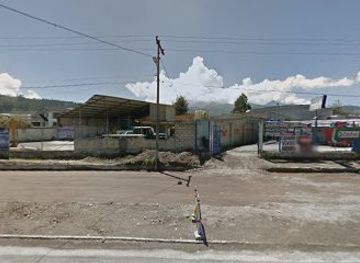 ecuador/otavalo/bar/karlas-licor-bar