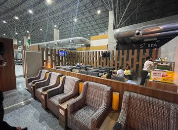 india/kashmir-valley/bar/paahun-the-executive-lounge