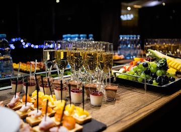 ukraine/kyiv/pechersk/bar/hitchcook