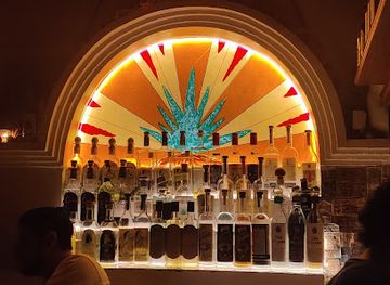 mexico/sierra-madre-del-sur/bar/el-gallo-altanero