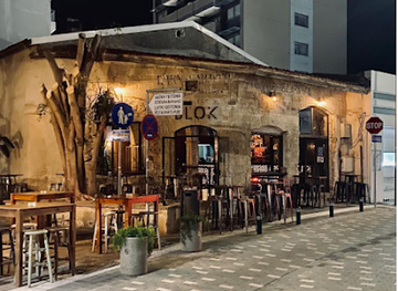 cyprus/larnaca/bar/blok-cocktail-bar