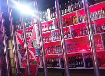 kenya/lake-nakuru-national-park/bar/africana-bar