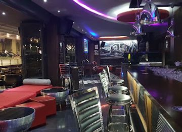 uganda/entebbe/bar/riders-lounge