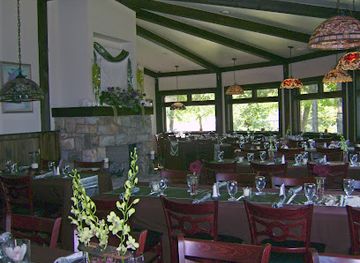 north-carolina/grandfather-mountain/bar/alpen-restaurant-bar